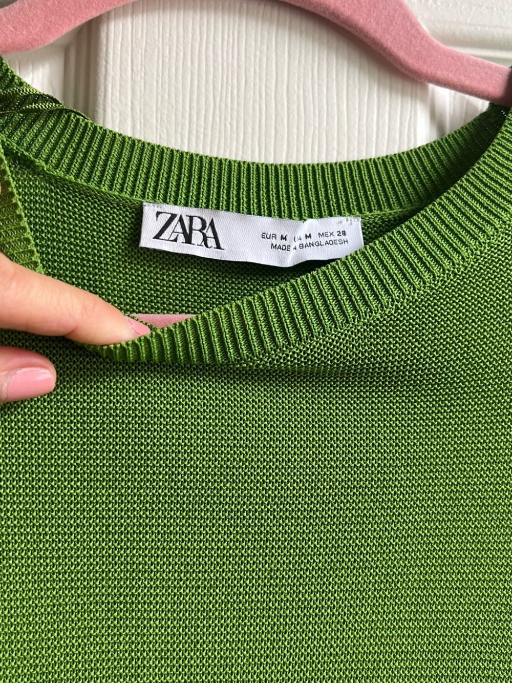 ZARA Women's Bright Green Crewneck Sweater
